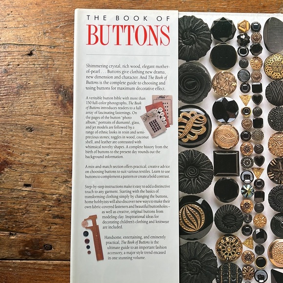 The Book Of Buttons Hardcover By Joyce Whittemore - Picture 2 of 7